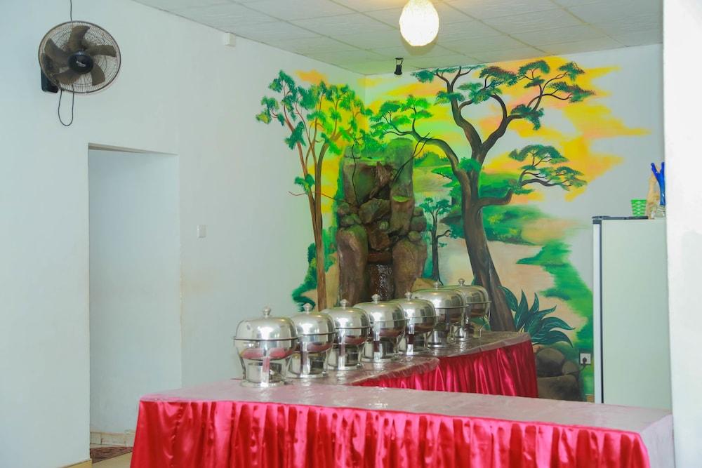 Hotel Moonstone Anuradhapura Exterior photo